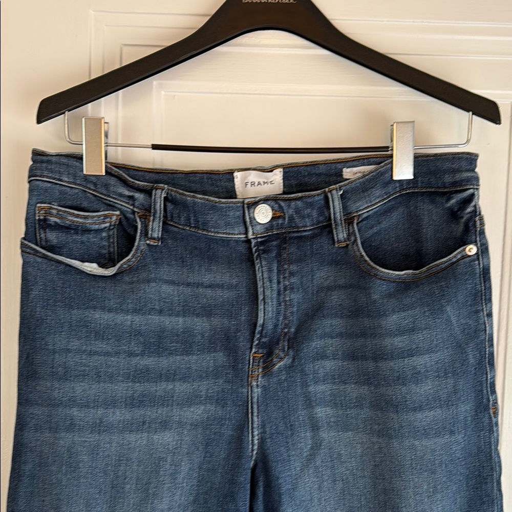 Frame Denim Le High Straight in Bestia (medium wash) size 33 - Picture 3 of 13